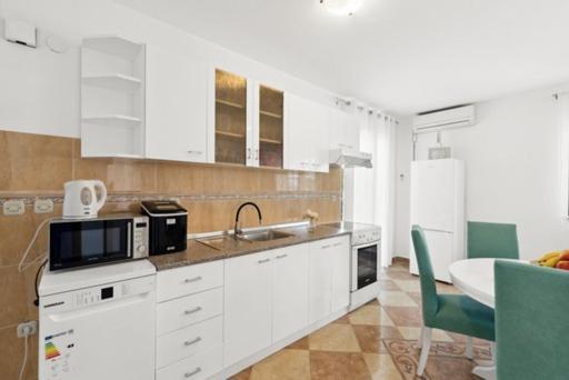 Apartmani Lorena Poreč Exteriör bild